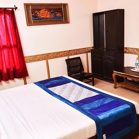 Oyo 5884 Amante Hotel Chandigarh Bagian luar foto