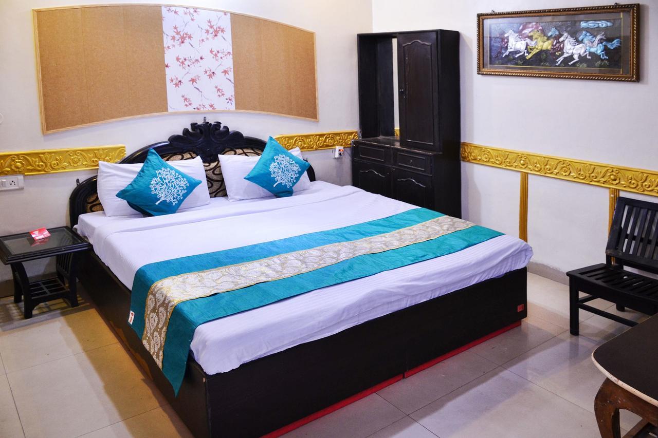 Oyo 5884 Amante Hotel Chandigarh Bagian luar foto