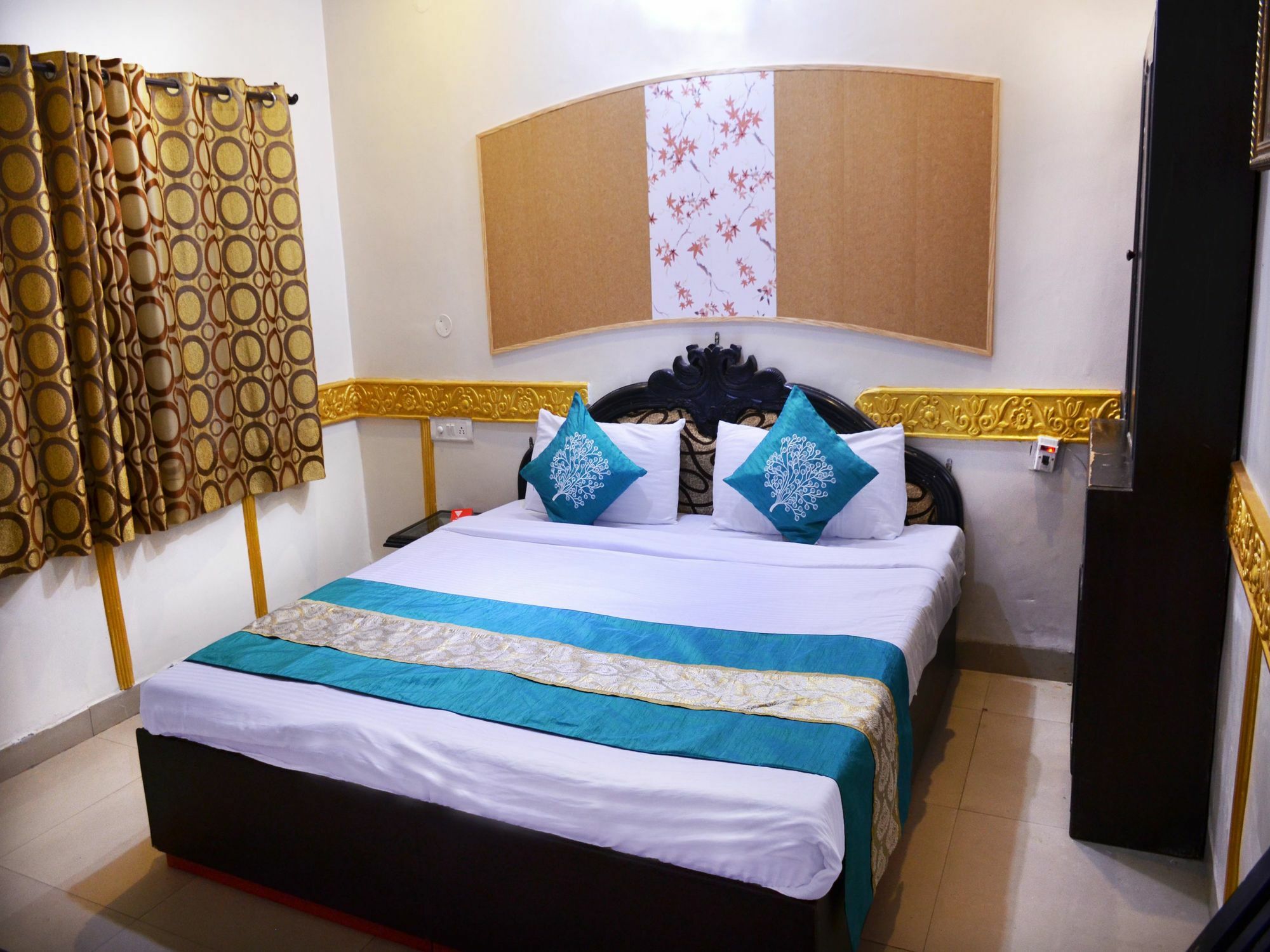 Oyo 5884 Amante Hotel Chandigarh Bagian luar foto