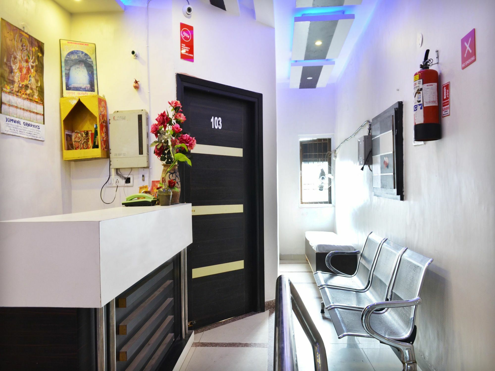 Oyo 5884 Amante Hotel Chandigarh Bagian luar foto
