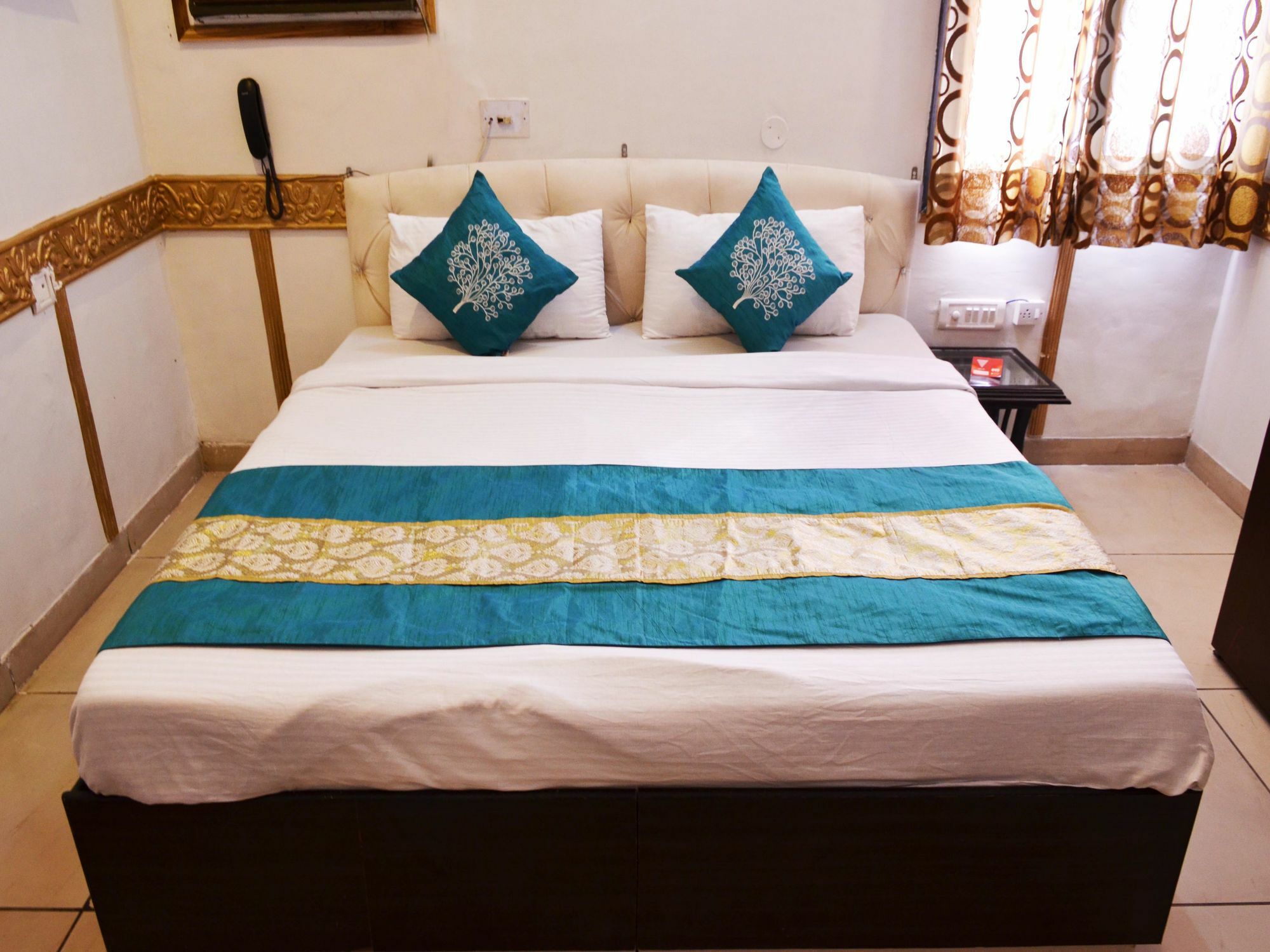 Oyo 5884 Amante Hotel Chandigarh Bagian luar foto
