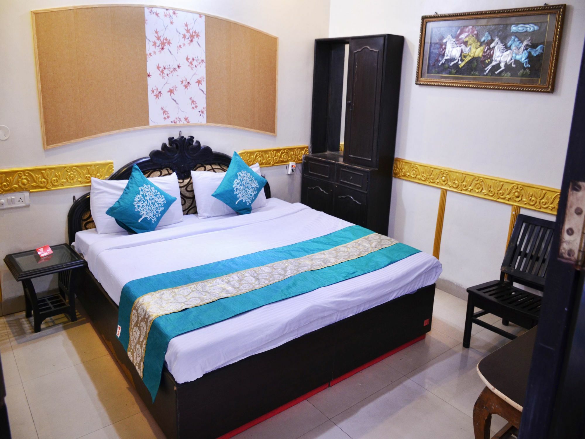 Oyo 5884 Amante Hotel Chandigarh Bagian luar foto