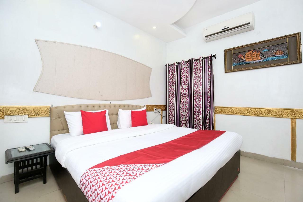 Oyo 5884 Amante Hotel Chandigarh Bagian luar foto
