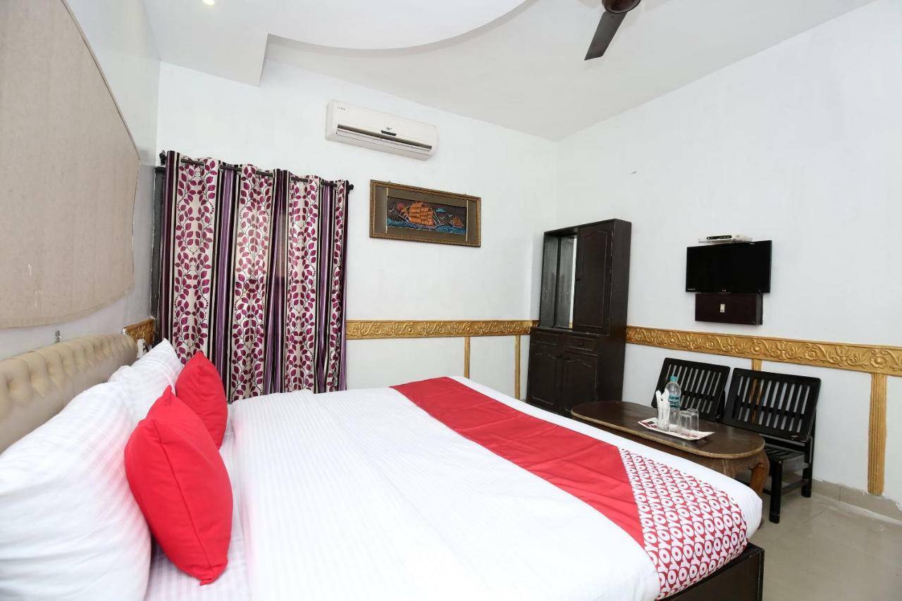 Oyo 5884 Amante Hotel Chandigarh Bagian luar foto